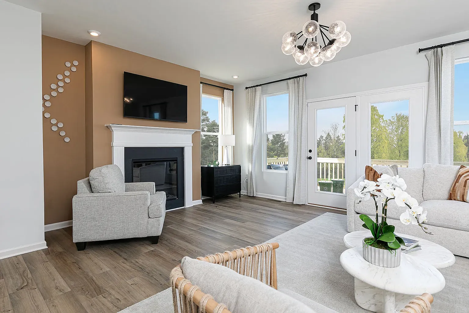 3 bed, 3.5 bath, 2000 sqft, $2,425 — Photo 1
