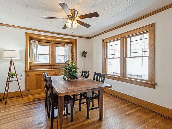 5th image of 829 Clinton Ave