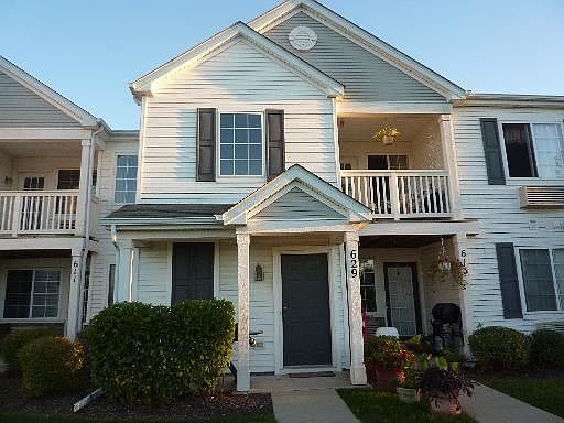 1st image of 629 Silverstone Dr #629