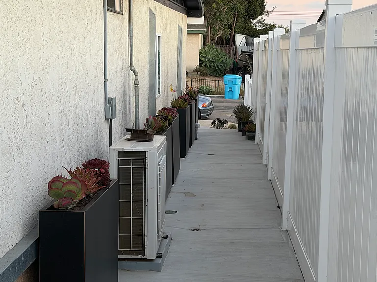 4560 Bannock Ave — Photo 3
