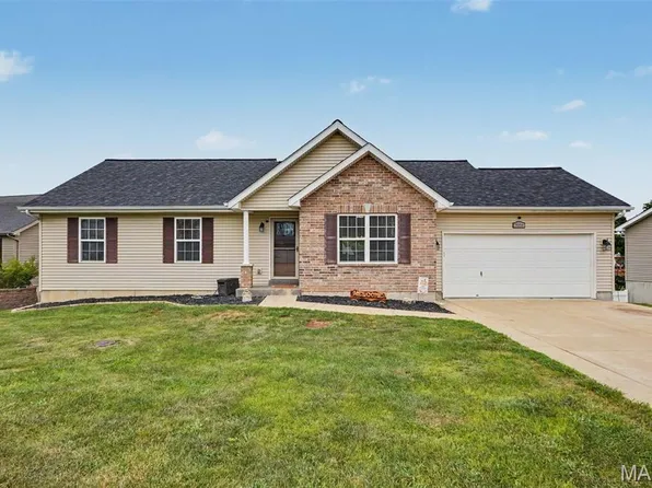 7034 Brooks Farm Dr, House Springs, MO 63051