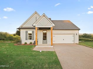 928 Coahoma Ct, Nesbit, MS 38651