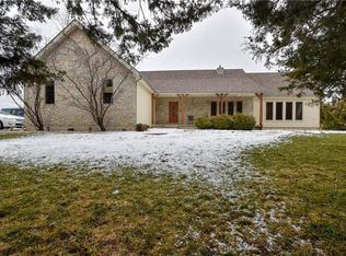 6148 Ogg Rd, Shawnee, KS 66218