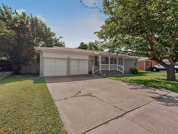 4th image of 3606 Reeves St