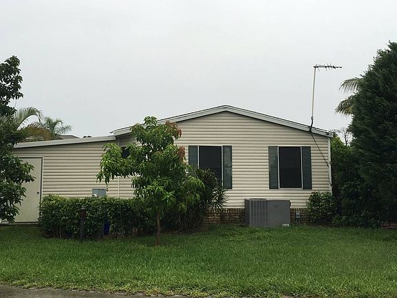 5th image of 4171 Logan Cir