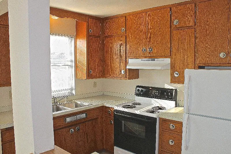 Mast Apartments — Photo 2