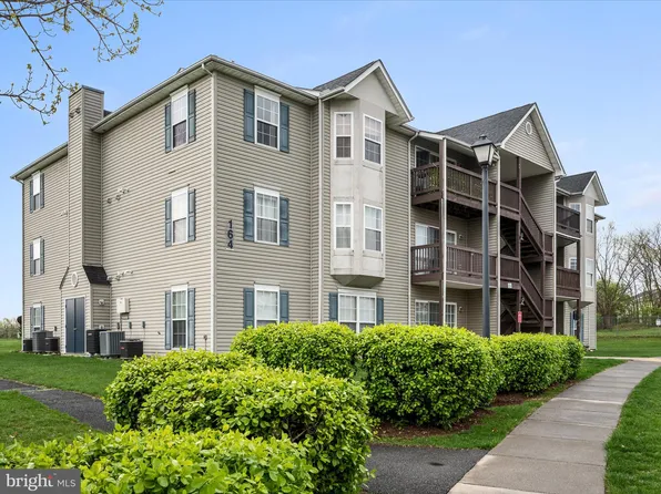 164 Brookland Ct APT 10, Winchester, VA 22602