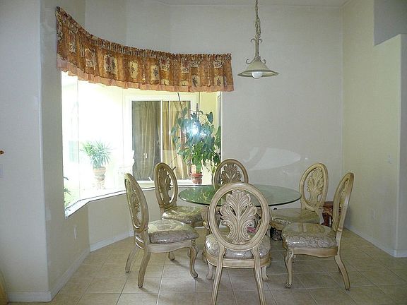 3rd image of 6017 Lake Melrose Dr