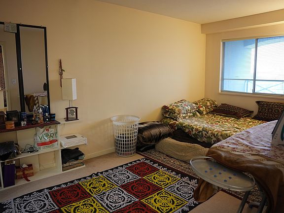 3rd image of 6475 E Chester St #418