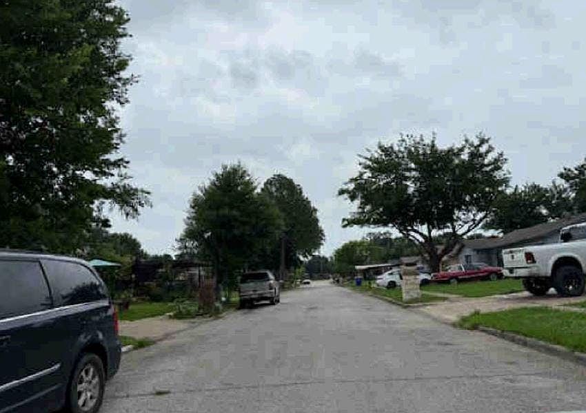 2nd image of 12211 Duchess Dr