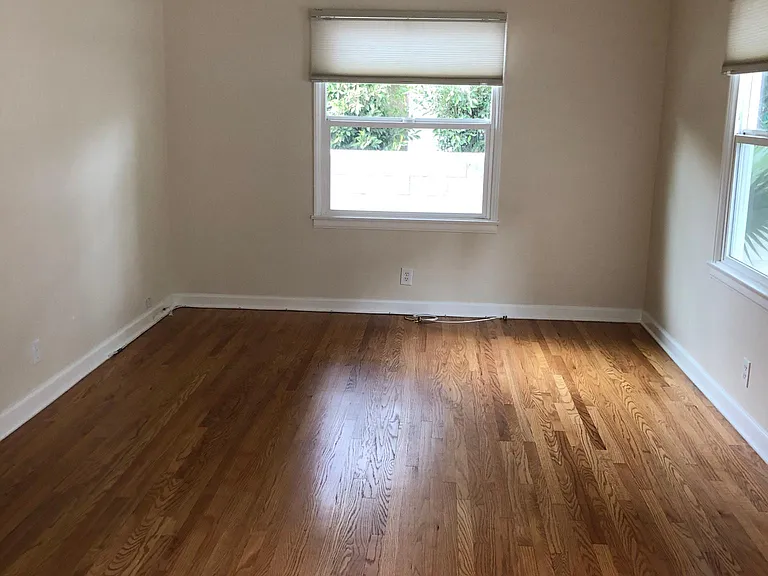 4015 Jackson Ave — Photo 3