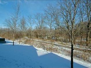 12537 Diamond Ridge Ct, Clive, IA 50325