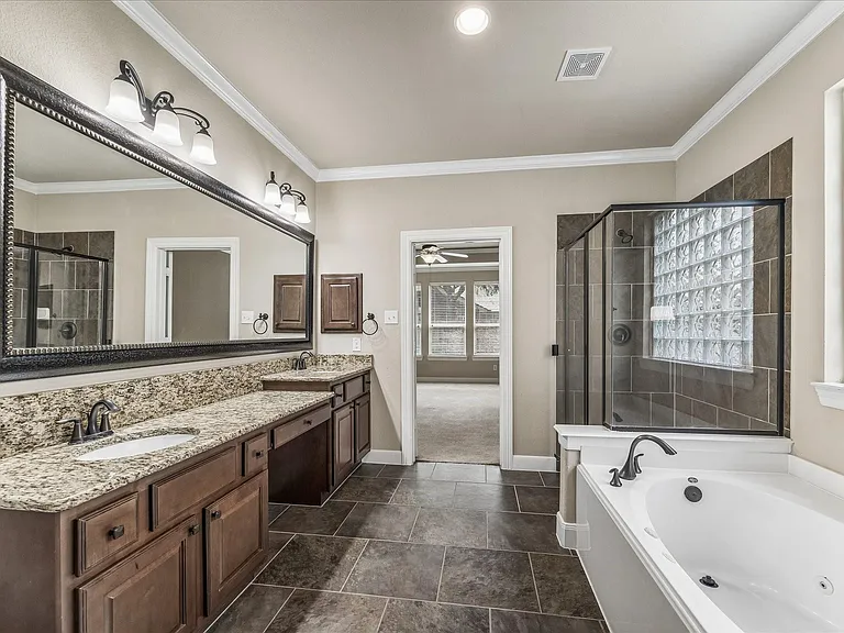 10603 Hollowback Dr — Photo 14