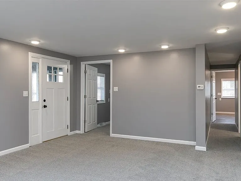 6863 Anderson Ave — Photo 13
