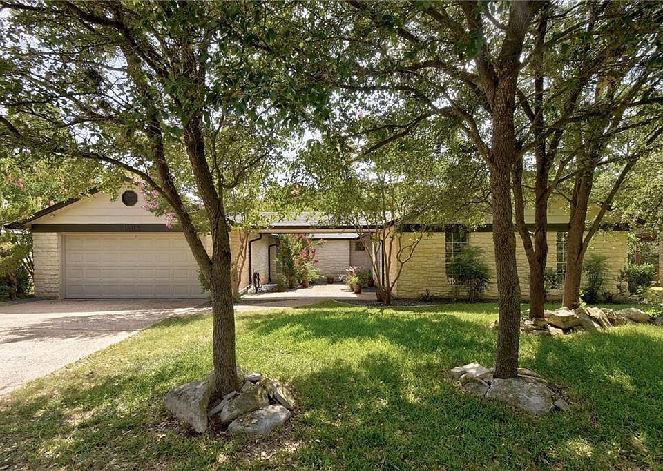 1st image of 12325 Blue Water Dr