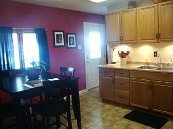 4th image of 12185 Parkwood Pl