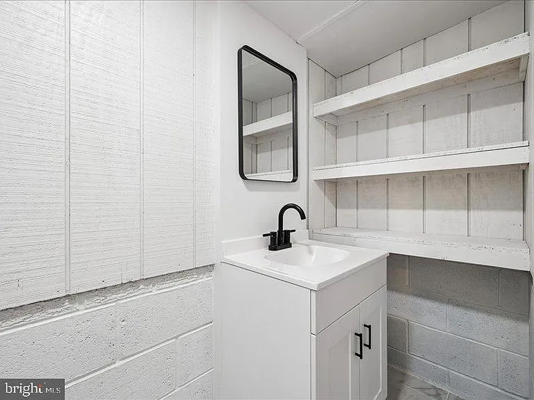2605-07 Sepviva St — Photo 11