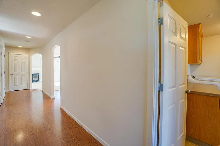5109 NE 48th Cir — Photo 7