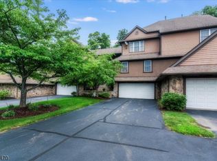 20 Havenhill Rd, Hardyston, NJ 07419