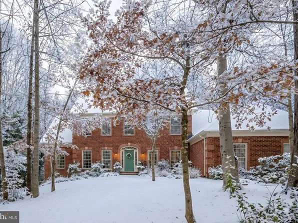 916 Decatur Rd, Stafford, VA 22554