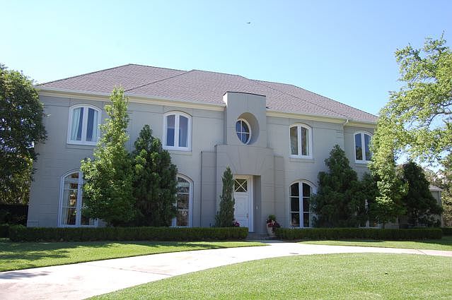 1st image of 1605 Lakeshore Dr
