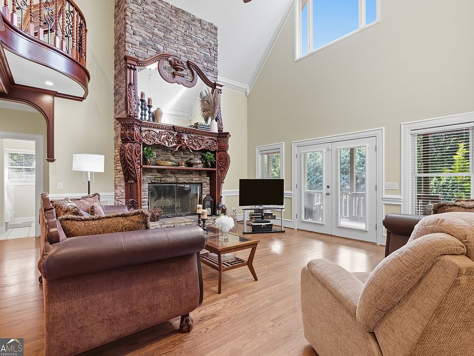 10th image of 1091 Echota Rd