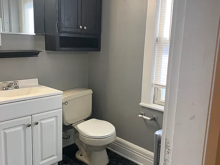 40 Spring St #1 — Photo 12