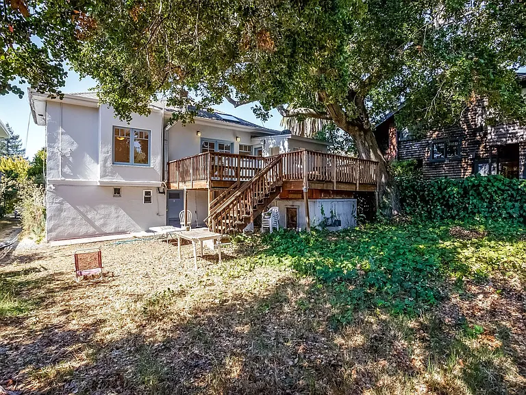 6458 Colby St — Photo 38