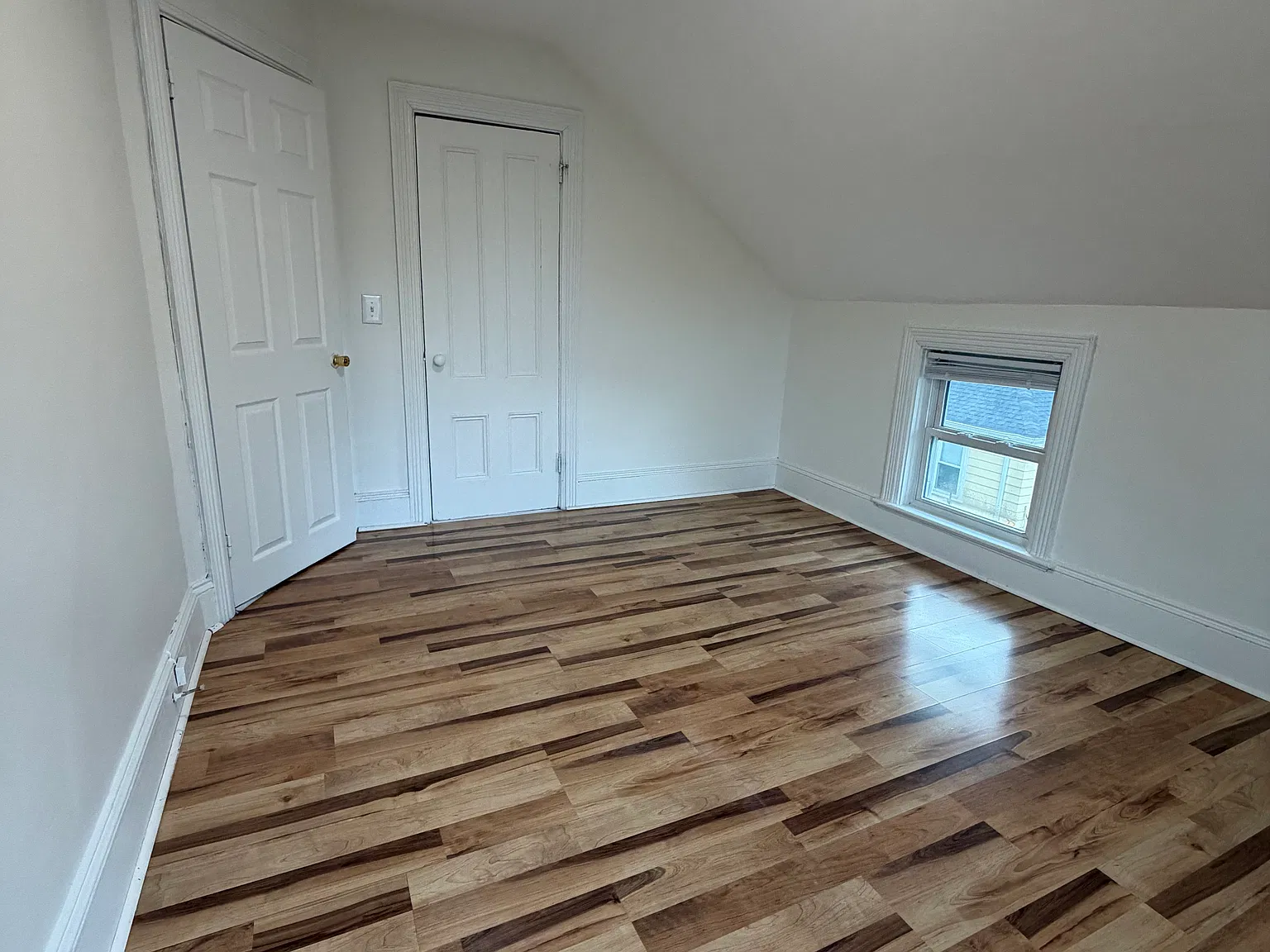 1 bed, $1,050 — Photo 4