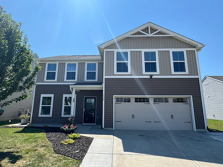 204 Dietz Dr — Photo 1