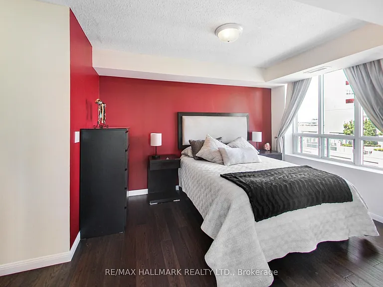 140 Simcoe St #Penthouse 09 — Photo 14
