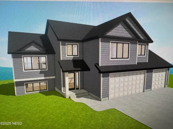 1913 Waterfall Cir, Brookings, SD 57006