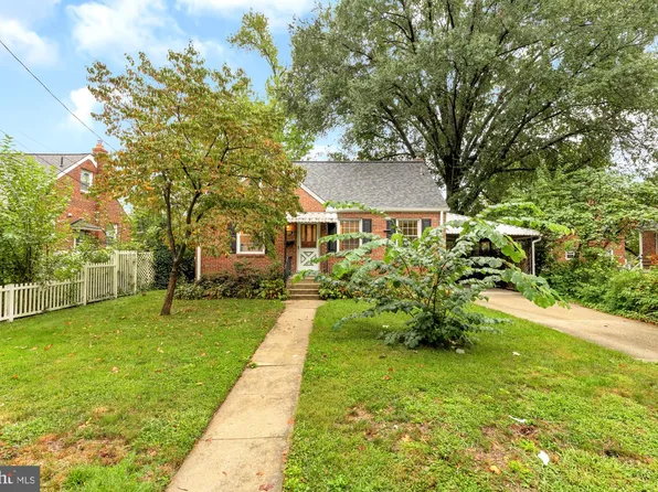 9101 48th Pl, College Park, MD 20740
