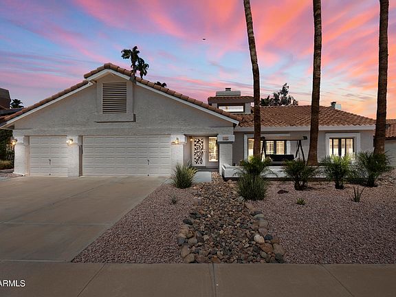 3rd image of 3518 E SALTSAGE Drive