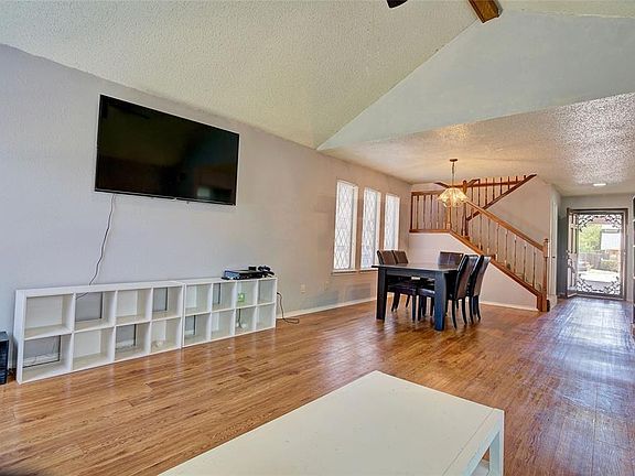 4th image of 1432 Palmnold Cir E