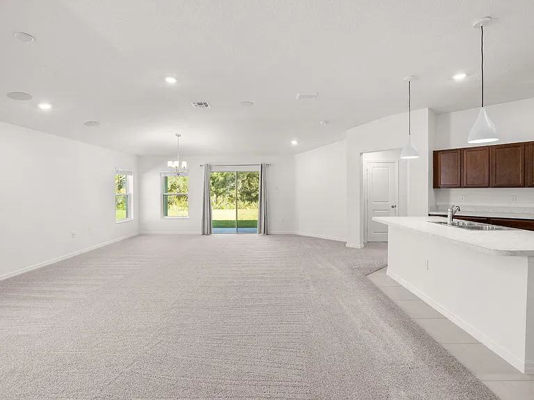 2192 Vinifera Dr — Photo 3
