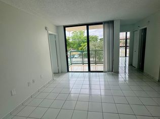 2055 SW 122nd Ave APT 328, Miami, FL 33175