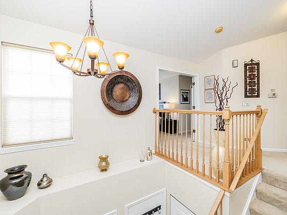 5th image of 274 Wildspring Ct