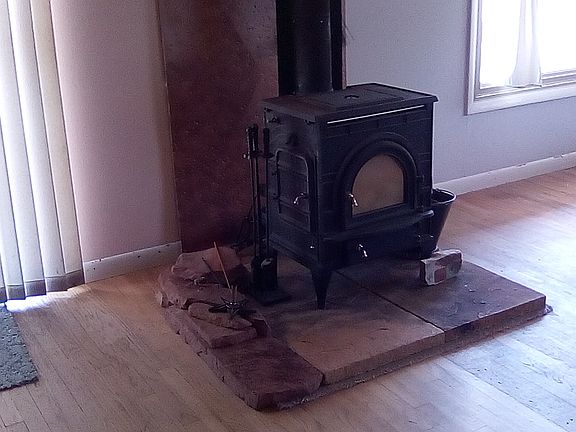 5th image of 1408 Sanders Dr
