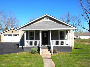 634 Center St, Bismarck, MO 63624