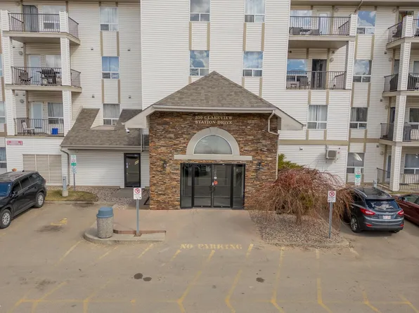 330 Clareview Station Dr NW #1306, Edmonton, AB T5Y 0E6