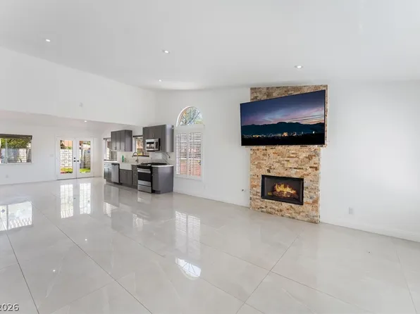 9028 Cypress Point Way, Las Vegas, NV 89117