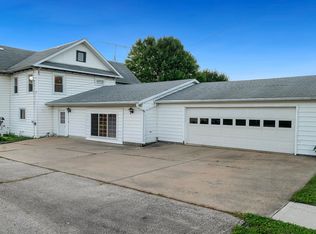 303 N Stanton St, Davis, IL 61019