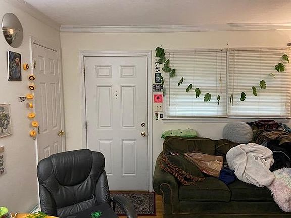 3rd image of 223 Valley Park Dr #0