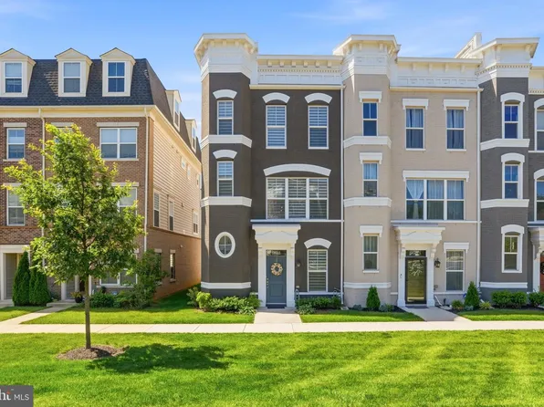 962 Holden Rd, Frederick, MD 21701