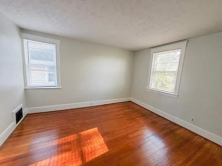 4133 Huston Ave — Photo 7