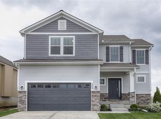 4800 SW Beckham Dr, Lees Summit, MO 64083