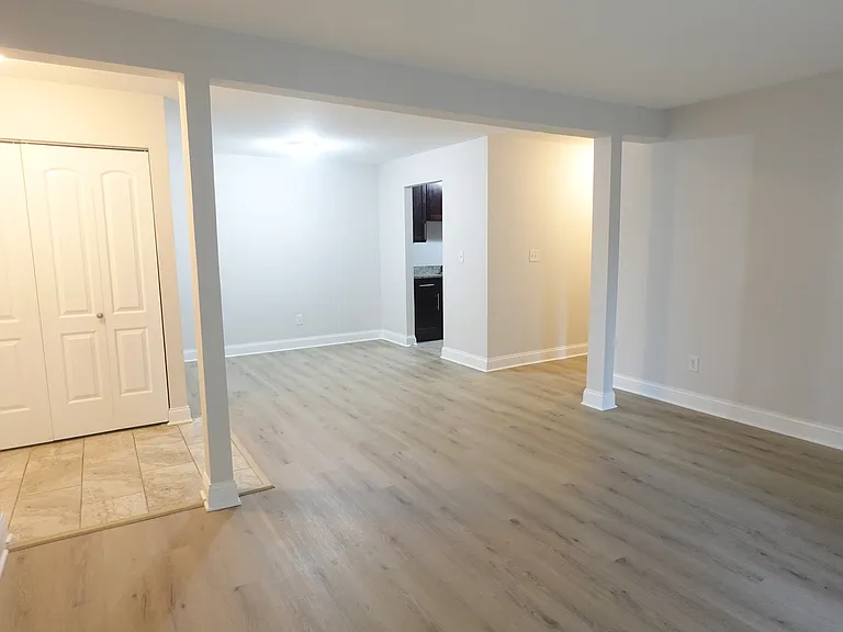 566 Somerset Ln #2 — Photo 9