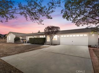 8650 Cowberry Rd, Phelan, CA 92371