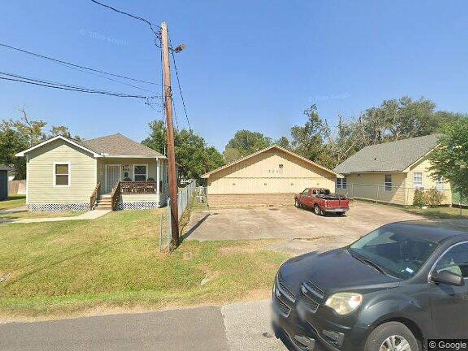 1st image of 580 Campus St